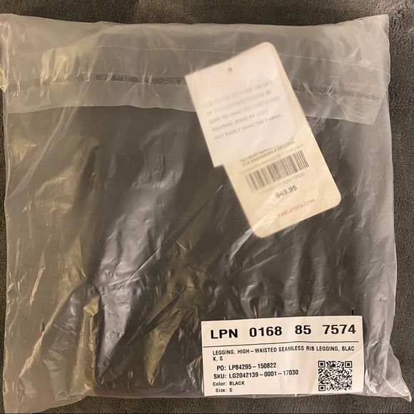 Fabletics Seamless Rib Legging - Picture 4 of 5